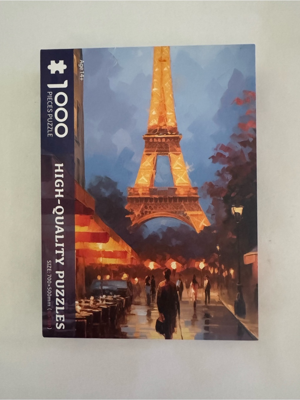 Eiffel Tower 1000 piece puzzle. EUC. Gorgeous and difficult.